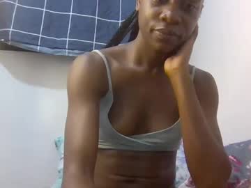 Queen_Lipsy Chaturbate stream image from May 14, 2025