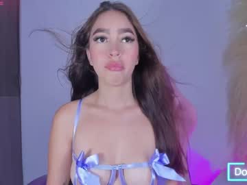 Shannel_18 Chaturbate stream image from May 14, 2025