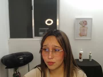 Skarlet_Adams Chaturbate stream image from May 14, 2025