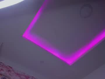 Valesweet_ Chaturbate stream image from May 15, 2025