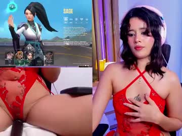 Evelynluxye Chaturbate stream image from May 15, 2025