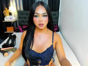 Scarletgreysonx Chaturbate stream image from May 15, 2025