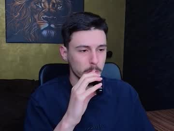 Enzorace Chaturbate stream image from May 15, 2025
