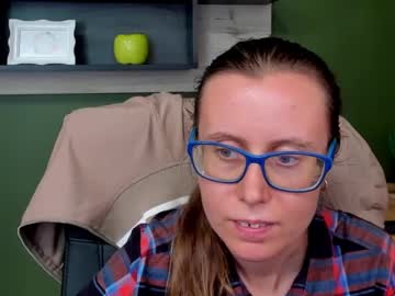 Lizzy_Sparkle Chaturbate stream image from May 15, 2025