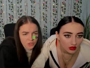 Roxy_Bloom_ Chaturbate stream image from May 15, 2025
