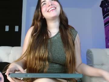 Paulina_Quintero18 Chaturbate stream image from May 15, 2025