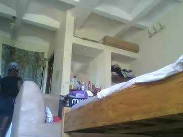 Sessyblack Chaturbate stream image from May 15, 2025