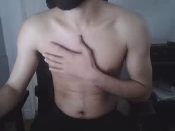 Yezan1 Chaturbate stream image from May 15, 2025