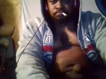 Daddydrayx Chaturbate stream image from May 15, 2025