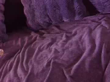 Shyskirts Chaturbate stream image from May 15, 2025