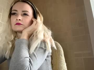 Emma_Leam Chaturbate stream image from May 15, 2025