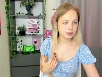 Tenderness_18 Chaturbate stream image from May 15, 2025