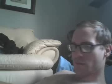 Titlovercums Chaturbate stream image from May 15, 2025