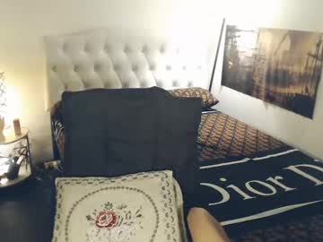 Xqueenyasiandomcumx Chaturbate stream image from May 15, 2025