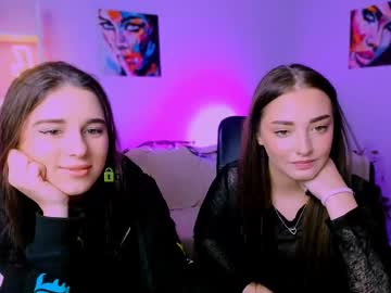 Miki_Nikki Chaturbate stream image from May 15, 2025