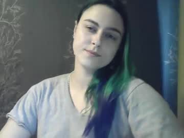 Flower_Bluee Chaturbate stream image from May 15, 2025