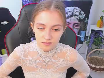 Lexystarss Chaturbate stream image from May 15, 2025