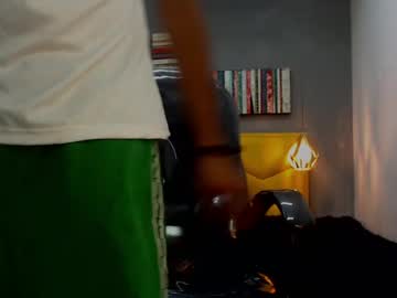 Pactrylove Chaturbate stream image from May 15, 2025