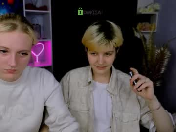 Smuzi_Muzi Chaturbate stream image from May 15, 2025