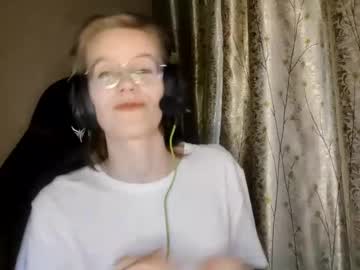 Jodydrewett Chaturbate stream image from May 15, 2025
