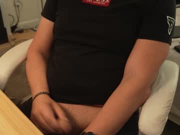 Braveboldlover Chaturbate stream image from May 15, 2025