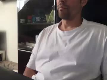 Babakeror Chaturbate stream image from May 15, 2025