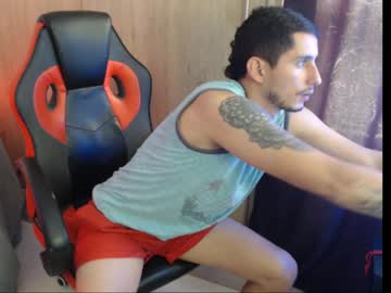 Juanhot1303 Chaturbate stream image from May 15, 2025