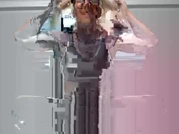 Sissyslutpinky Chaturbate stream image from May 15, 2025