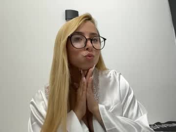 Sweetsinsemma Chaturbate stream image from May 15, 2025