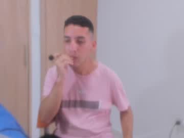 Martinsanta Chaturbate stream image from May 15, 2025