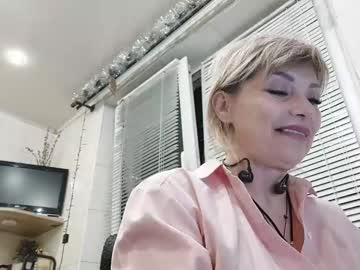 Mistyq88 Chaturbate stream image from May 15, 2025
