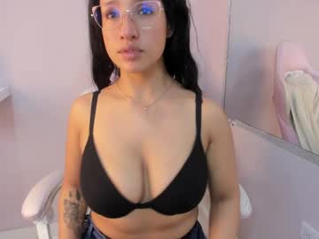 Elaine87_ Chaturbate stream image from May 15, 2025