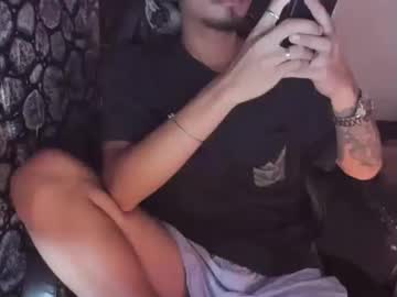 Jamescumsxx Chaturbate stream image from May 15, 2025