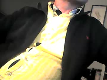 Cheekycharm Chaturbate stream image from May 15, 2025