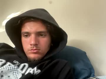 Uptowncurls Chaturbate stream image from May 16, 2025