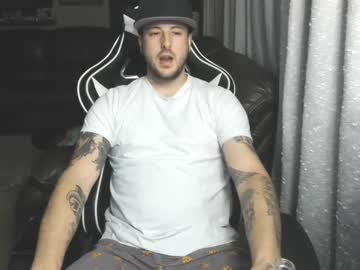 Swoozy_ Chaturbate stream image from May 16, 2025