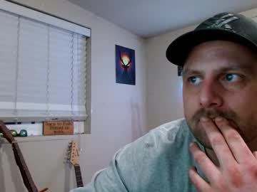 Bigstraighttree Chaturbate stream image from May 16, 2025