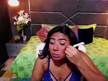 Kiara_Blackrude Chaturbate stream image from May 16, 2025