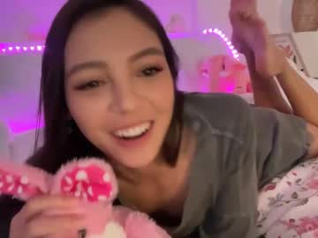 Keirasworld Chaturbate stream image from May 16, 2025