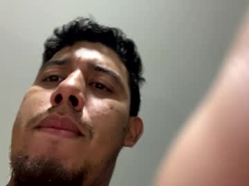 Hot2512 Chaturbate stream image from May 16, 2025