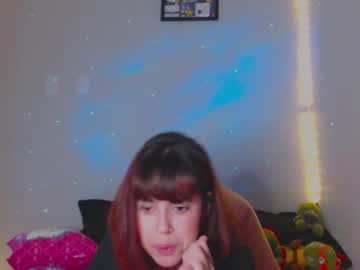 Ninapellegrini17 Chaturbate stream image from May 16, 2025