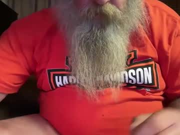 Olderguyplayin Chaturbate stream image from May 16, 2025