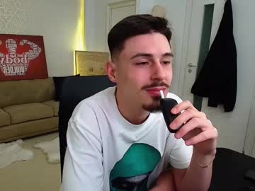 Enzorace Chaturbate stream image from May 16, 2025
