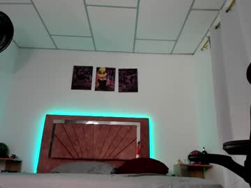 Sweet_Fire12 Chaturbate stream image from May 16, 2025