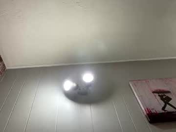 Slick2285 Chaturbate stream image from May 16, 2025