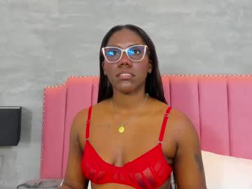 Alaia_Colins Chaturbate stream image from May 16, 2025