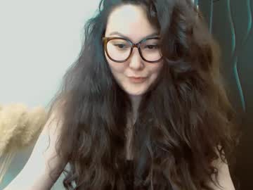 Dalidayes Chaturbate stream image from May 16, 2025