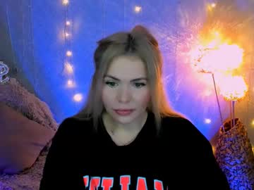 Loraboyar Chaturbate stream image from May 16, 2025