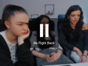 Roxy_Bloom_ Chaturbate stream image from May 16, 2025