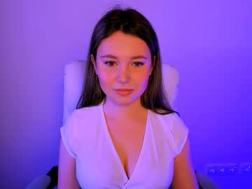 Laura_Benson Chaturbate stream image from May 16, 2025